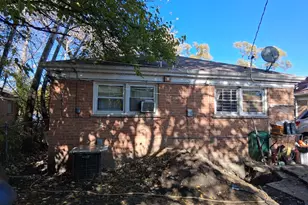 310 W 150th St, Harvey, IL 60426 - Photo 5