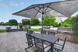 25102 Presidential Ave, Plainfield, IL 60544 - Photo 3