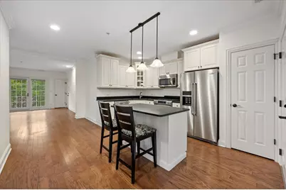 2536 McDaniel Avenue #402, Evanston, IL 60201 - Photo 7