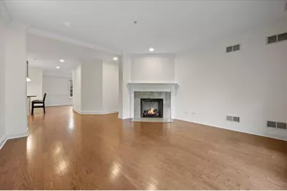 2536 McDaniel Avenue #402, Evanston, IL 60201 - Photo 3