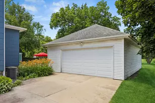 805 Clay St, Woodstock, IL 60098 - Photo 27