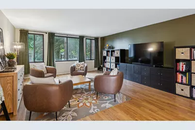 110 S Dunton Avenue #2A, Arlington Heights, IL 60005 - Photo 3