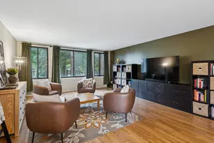 110 S Dunton Ave, Arlington Heights, IL 60005 - Photo 3