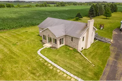 16649 Beaverton Road, Capron, IL 61012 - Photo 3