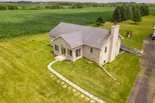 16649 Beaverton Rd, Capron, IL 61012 - Photo 3