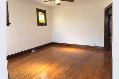5112 W Sunnyside Avenue #2, Chicago, IL 60630 - Photo 3