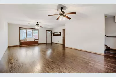 10056 S Talman Avenue, Chicago, IL 60655 - Photo 3