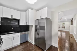 9420 S St Lawrence Ave, Chicago, IL 60619 - Photo 11