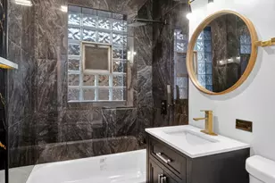 9420 S St Lawrence Ave, Chicago, IL 60619 - Photo 15