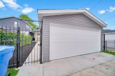 9420 S Saint Lawrence Avenue, Chicago, IL 60619 - Photo 35