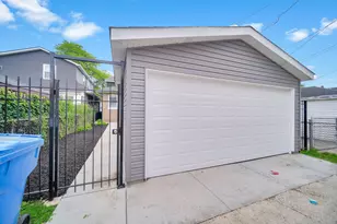 9420 S St Lawrence Ave, Chicago, IL 60619 - Photo 35
