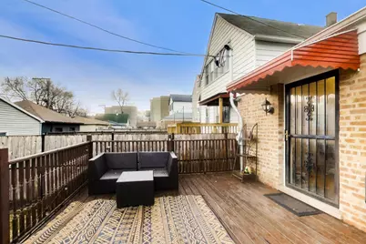 3321 N Whipple Street, Chicago, IL 60618 - Photo 13