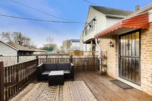3321 N Whipple St, Chicago, IL 60618 - Photo 13