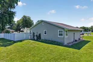 38 Irene St, Streator, IL 61364 - Photo 27