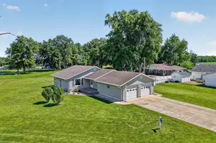 38 Irene St, Streator, IL 61364 - Photo 3