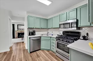 2684 College Hill Cir, Schaumburg, IL 60173 - Photo 15