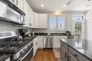 231 N West St, Wheaton, IL 60187 - Photo 7