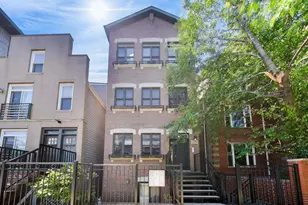 1339 W Walton St, Chicago, IL 60642 - Photo 1