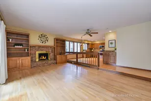 674 Honeysuckle Dr, Naperville, IL 60540 - Photo 9
