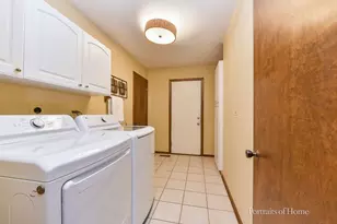 674 Honeysuckle Dr, Naperville, IL 60540 - Photo 21