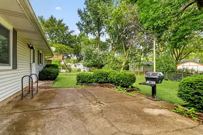 527 Sherwood Drive, Streamwood, IL 60107 - Photo 17