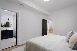 2456 W Huron St, Chicago, IL 60612 - Photo 23