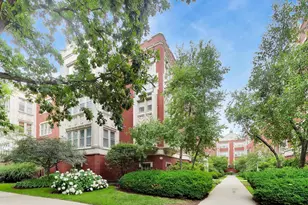 [Address not provided], Oak Park, IL 60302 - Photo 3