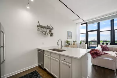 1224 W Van Buren Street #604, Chicago, IL 60607 - Photo 9