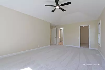 1096 Chesapeake Boulevard, Grayslake, IL 60030 - Photo 21