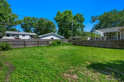 1820 Forrest Boulevard, Saint Charles, IL 60174 - Photo 23