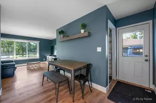 1820 Forrest Blvd, Saint Charles, IL 60174 - Photo 9
