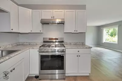 1947 Beacon Boulevard, Chicago Heights, IL 60411 - Photo 9