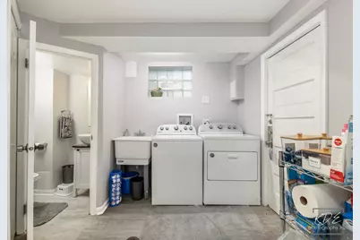 5915 W Roscoe Street, Chicago, IL 60634 - Photo 13