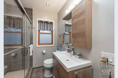 5915 W Roscoe Street, Chicago, IL 60634 - Photo 7