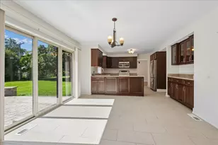 345 W Dempster St, Des Plaines, IL 60016 - Photo 13