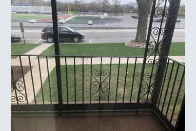 11277 S Roberts Road S #E, Palos Hills, IL 60465 - Photo 5