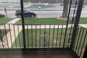 11277 S Roberts Road S, Palos Hills, IL 60465 - Photo 5