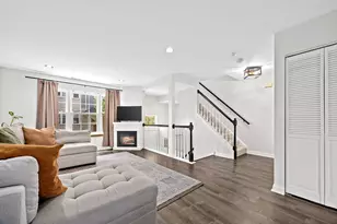2625 Woodmere Dr, Darien, IL 60561 - Photo 5
