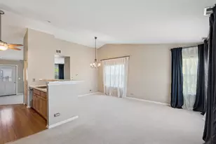 3158 Falling Waters Ln, Lindenhurst, IL 60046 - Photo 3