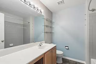 3158 Falling Waters Ln, Lindenhurst, IL 60046 - Photo 9