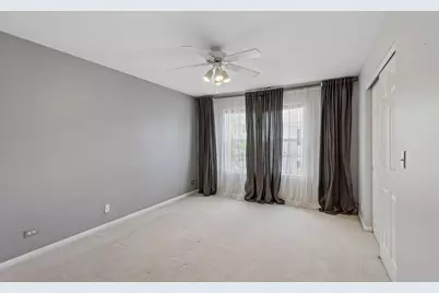 3158 Falling Waters Lane #3158, Lindenhurst, IL 60046 - Photo 11