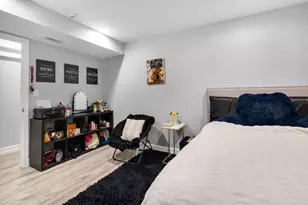1135 W Farwell Ave, Chicago, IL 60626 - Photo 11