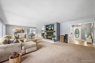 5006 Deering Oaks Ln, Crystal Lake, IL 60012 - Photo 9