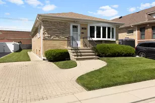 7046 N Franks Ave, Niles, IL 60714 - Photo 1