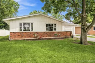 77 S Chase Ave, Lombard, IL 60148 - Photo 1