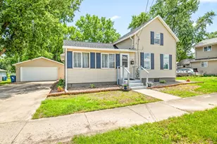 29 W Main St, Amboy, IL 61310 - Photo 1