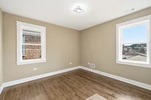 10516 S King Dr, Chicago, IL 60628 - Photo 23