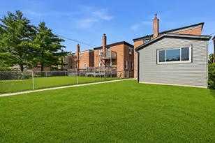10516 S King Dr, Chicago, IL 60628 - Photo 29