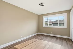 10516 S King Dr, Chicago, IL 60628 - Photo 15