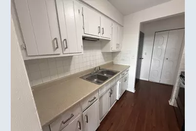 2300 N Harlem Avenue #204, Elmwood Park, IL 60707 - Photo 7